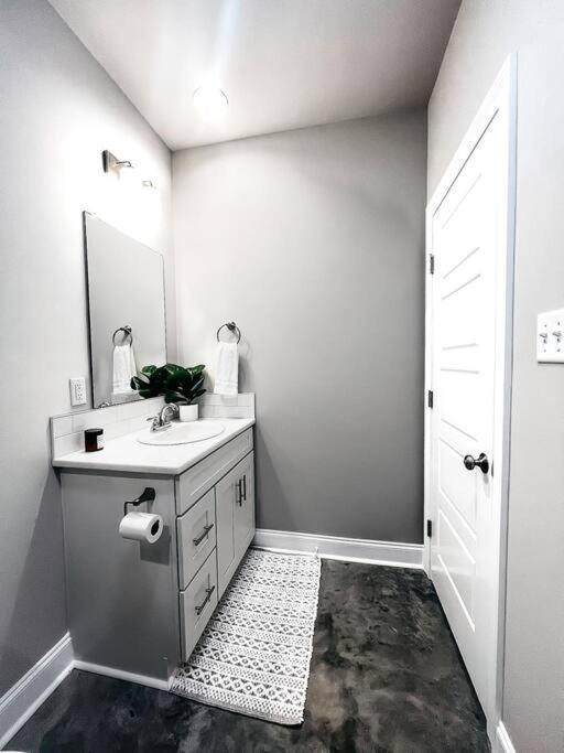 New Luxury Townhome Youngsville Екстериор снимка