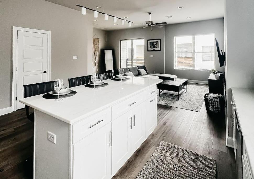 New Luxury Townhome Youngsville Екстериор снимка